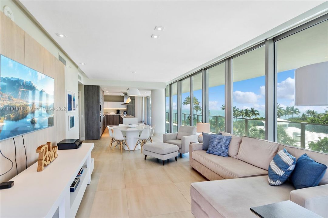 Recently Sold: $9,500,000 (4 beds, 6 baths, 3791 Square Feet)