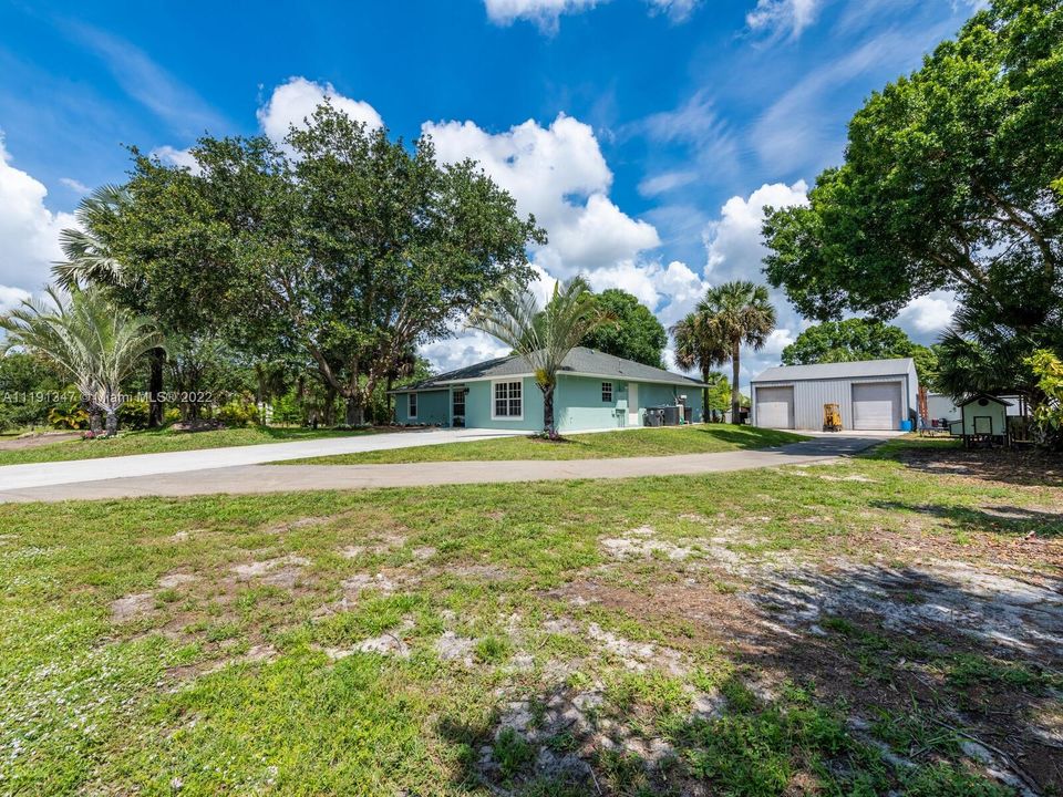 Недавно продано: $738,989 (4 спален, 2 ванн, 3067 Квадратных фут)