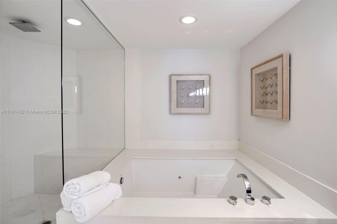最近租的: $18,000 (3 贝兹, 3 浴室, 3395 平方英尺)