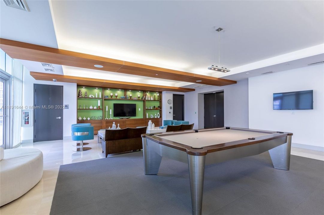 最近租的: $5,500 (2 贝兹, 2 浴室, 1200 平方英尺)