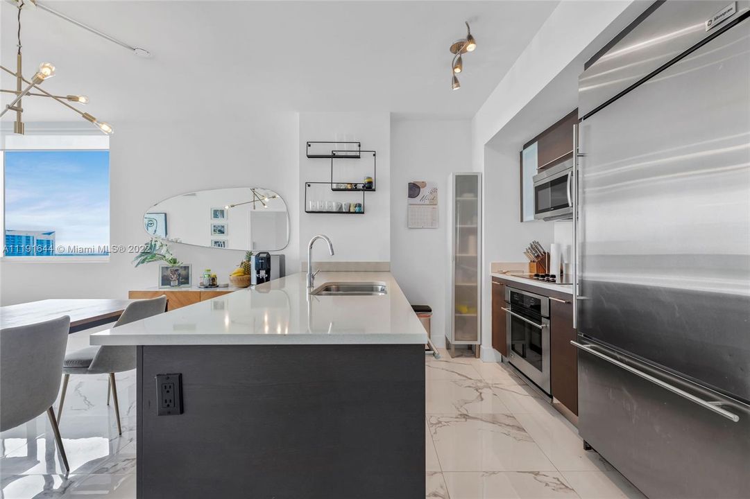 最近租的: $5,500 (2 贝兹, 2 浴室, 1200 平方英尺)