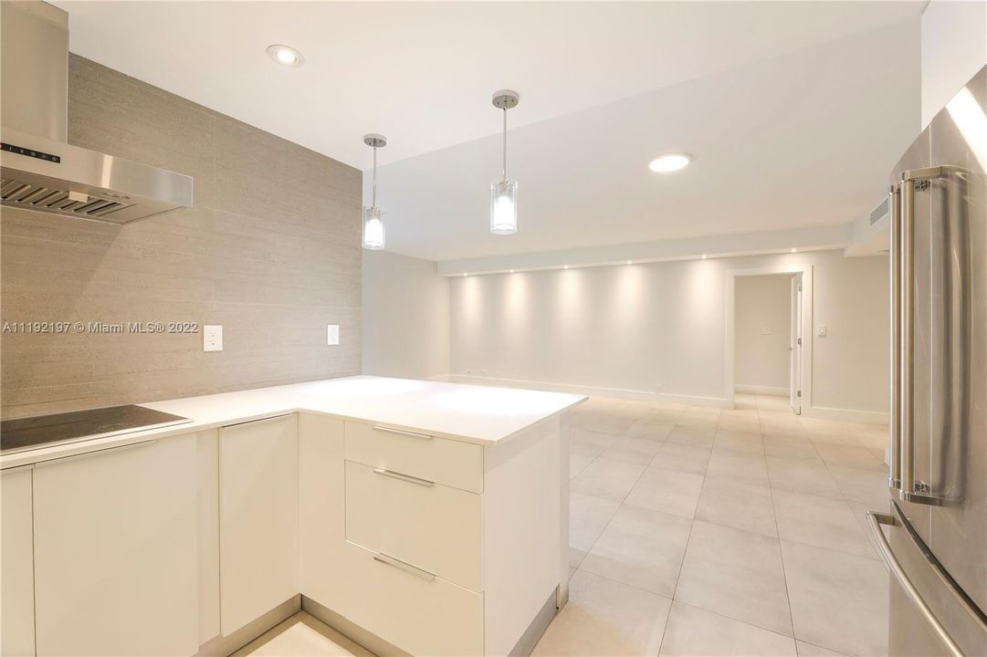 Recently Sold: $1,500,000 (3 beds, 2 baths, 1600 Square Feet)