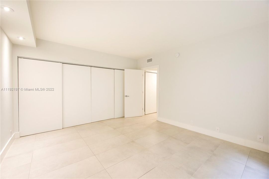 Recently Sold: $1,500,000 (3 beds, 2 baths, 1600 Square Feet)