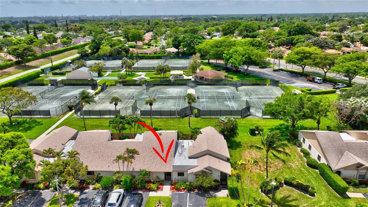 Vendido Recientemente: $299,000 (2 camas, 2 baños, 1225 Pies cuadrados)