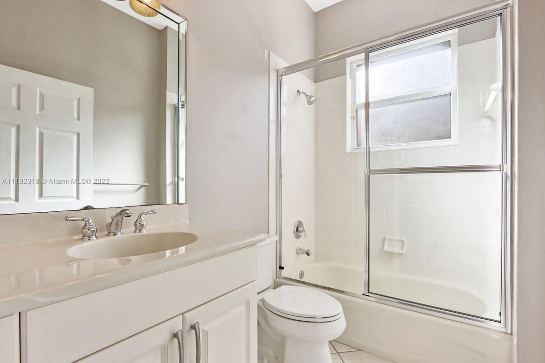 Недавно продано: $476,000 (2 спален, 2 ванн, 2030 Квадратных фут)