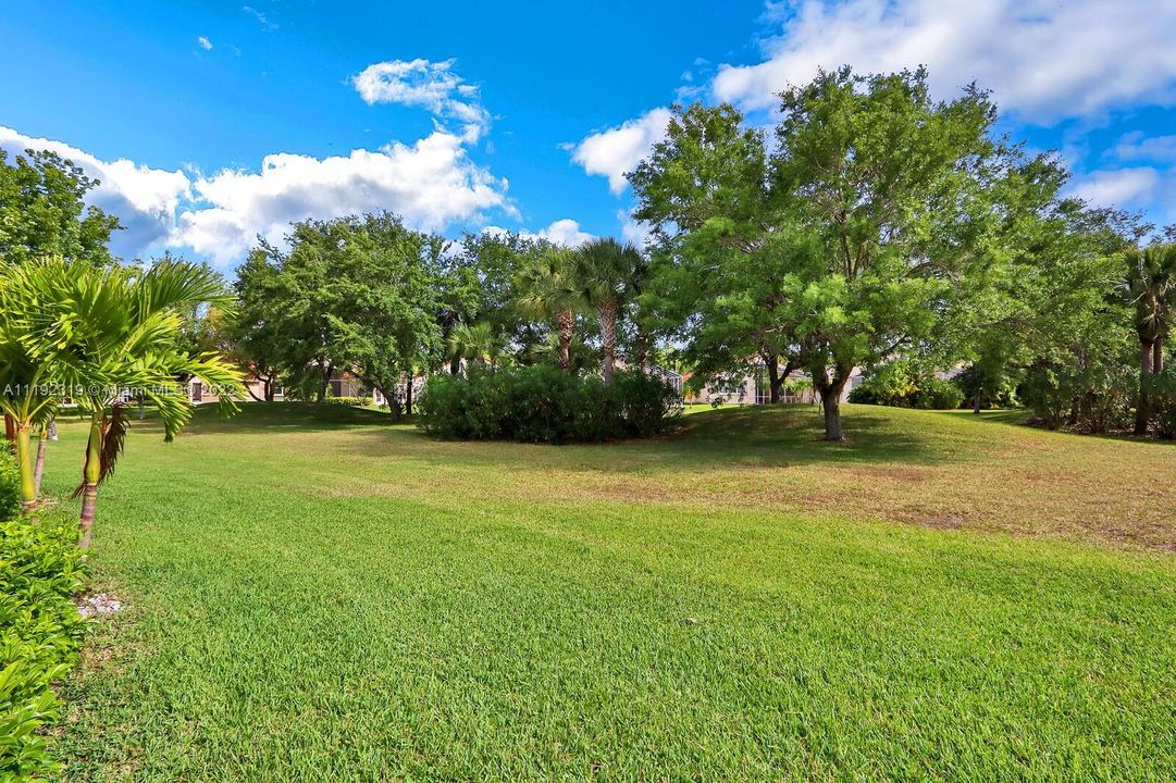 Недавно продано: $476,000 (2 спален, 2 ванн, 2030 Квадратных фут)