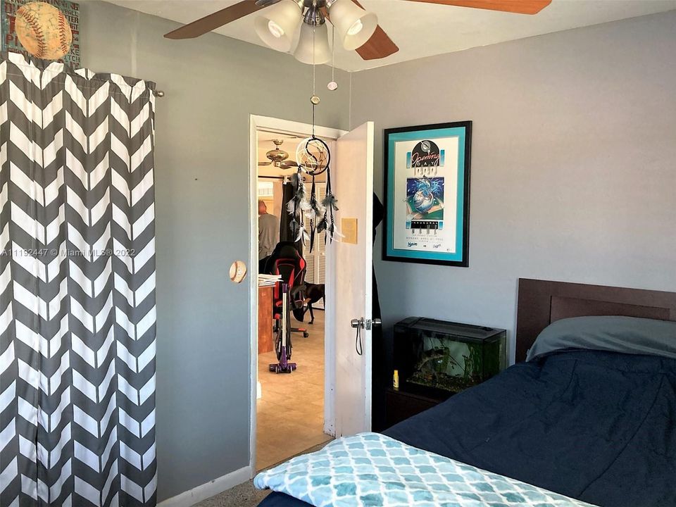Recently Sold: $475,000 (3 beds, 2 baths, 1332 Square Feet)