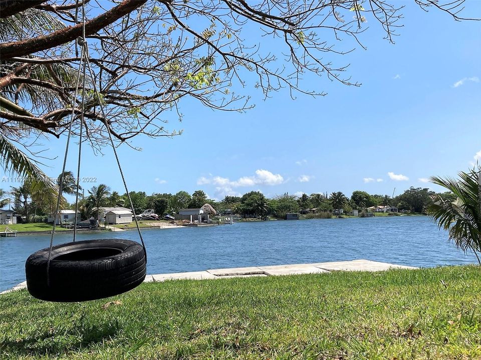 Recently Sold: $475,000 (3 beds, 2 baths, 1332 Square Feet)