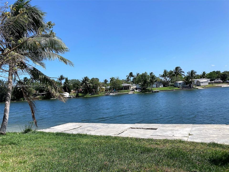 Recently Sold: $475,000 (3 beds, 2 baths, 1332 Square Feet)