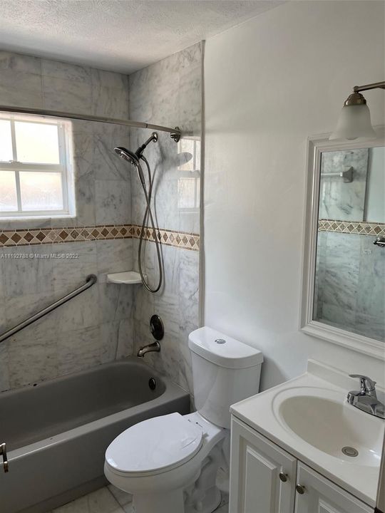 Recently Rented: $3,000 (3 beds, 2 baths, 1711 Square Feet)