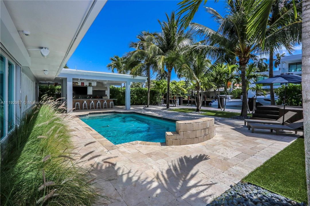 Recently Sold: $3,480,000 (3 beds, 3 baths, 0 Square Feet)