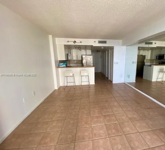 Recently Sold: $299,000 (0 beds, 1 baths, 370 Square Feet)