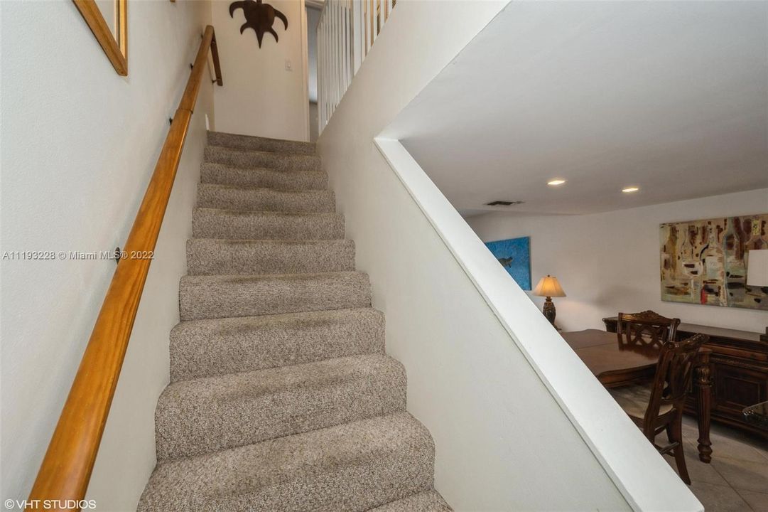 Recently Sold: $599,900 (2 beds, 2 baths, 1018 Square Feet)