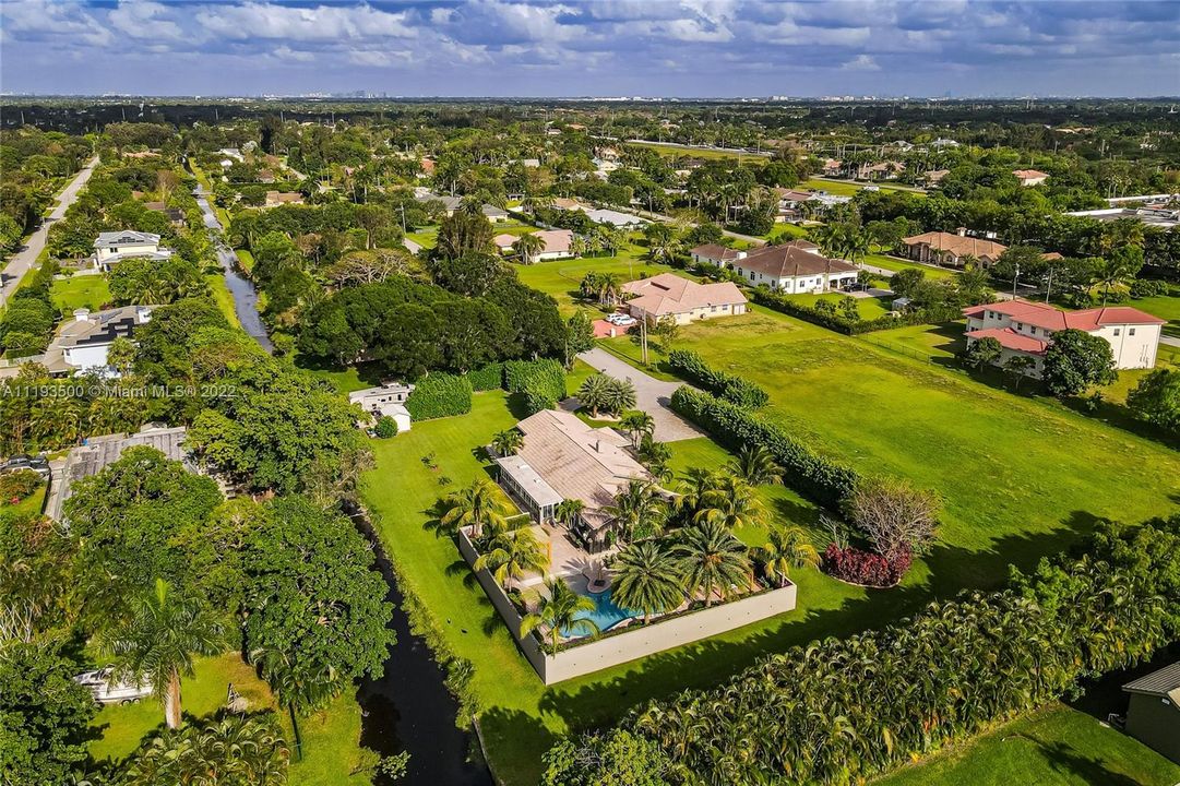 Recently Sold: $1,199,999 (4 beds, 2 baths, 0 Square Feet)