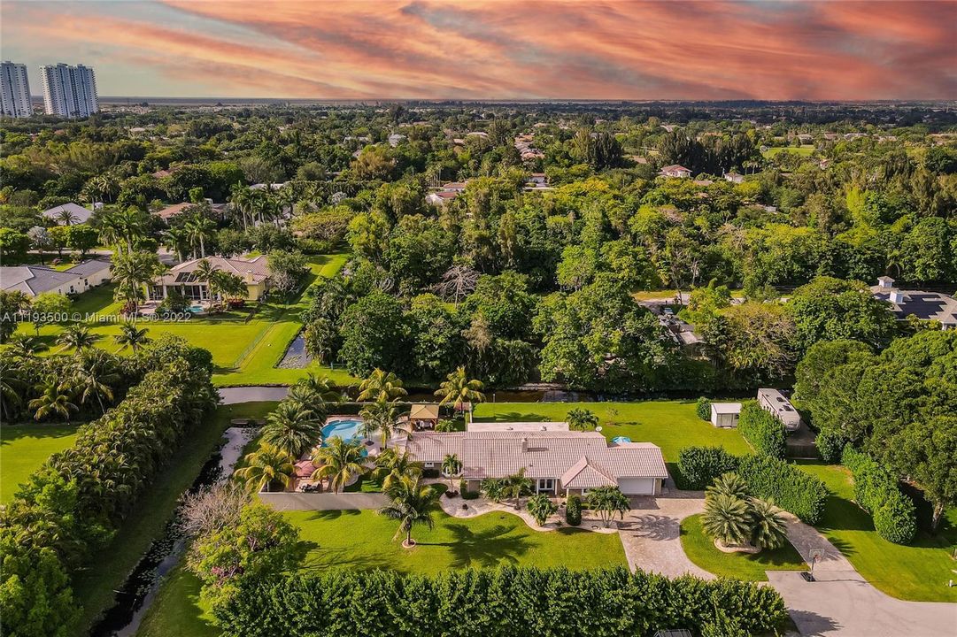 Recently Sold: $1,199,999 (4 beds, 2 baths, 0 Square Feet)