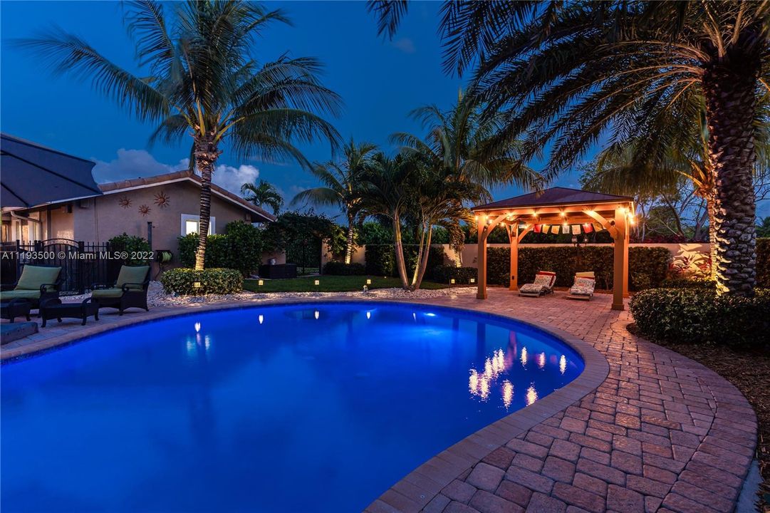 Recently Sold: $1,199,999 (4 beds, 2 baths, 0 Square Feet)