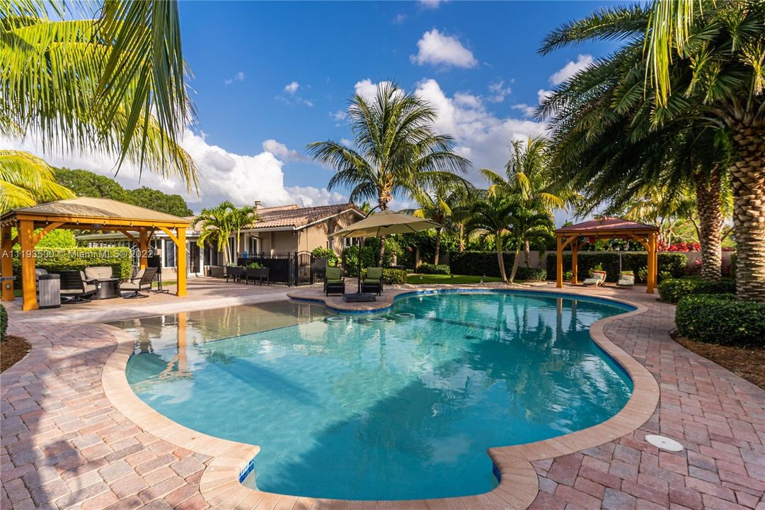 Recently Sold: $1,199,999 (4 beds, 2 baths, 0 Square Feet)