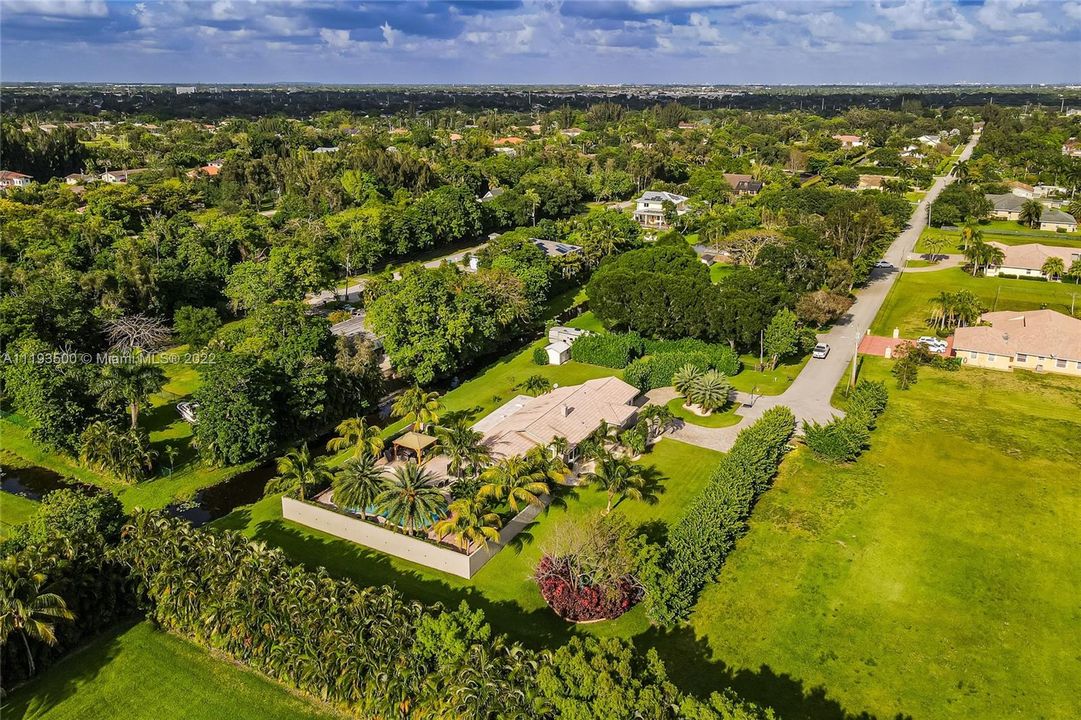 Recently Sold: $1,199,999 (4 beds, 2 baths, 0 Square Feet)