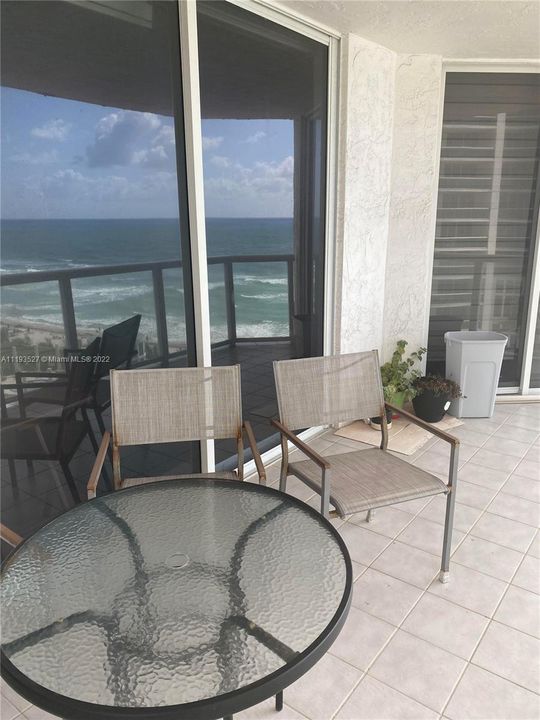 Recently Sold: $695,000 (2 beds, 2 baths, 1270 Square Feet)