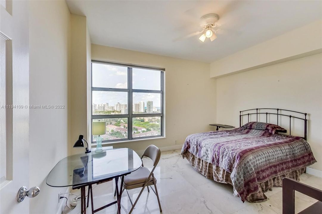 Vendido Recientemente: $435,000 (2 camas, 2 baños, 1361 Pies cuadrados)