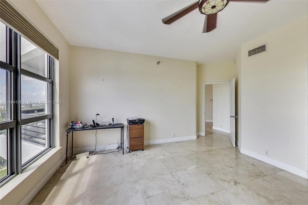 Vendido Recientemente: $435,000 (2 camas, 2 baños, 1361 Pies cuadrados)