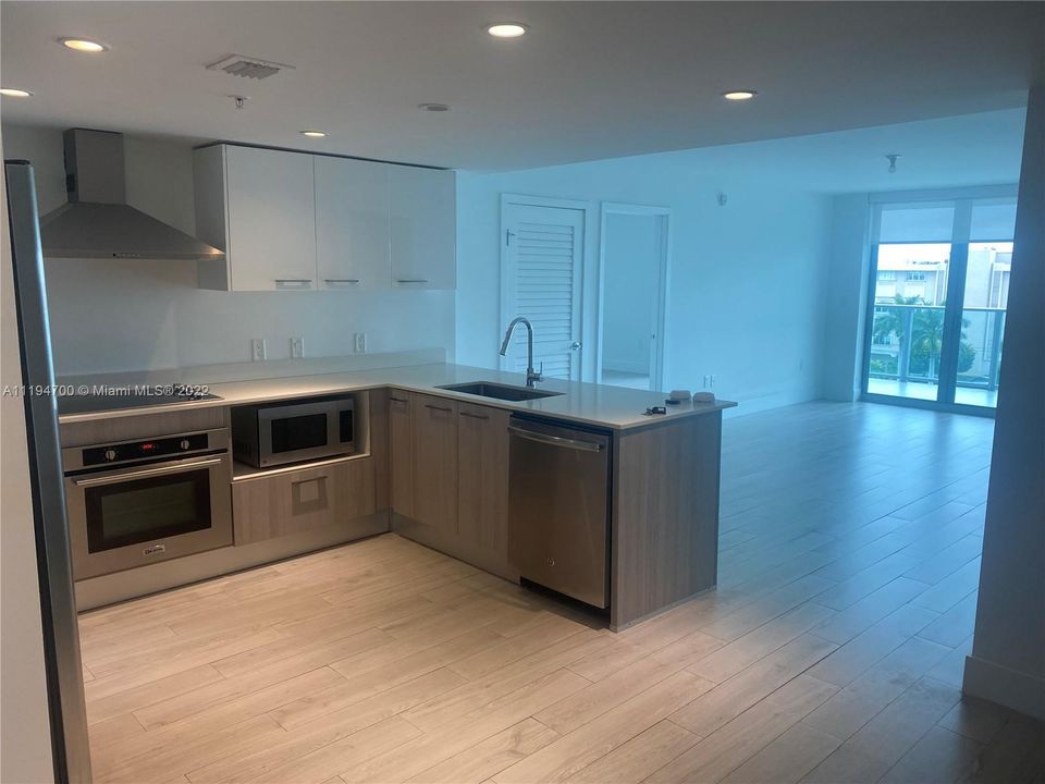 Recently Sold: $719,000 (2 beds, 2 baths, 1222 Square Feet)