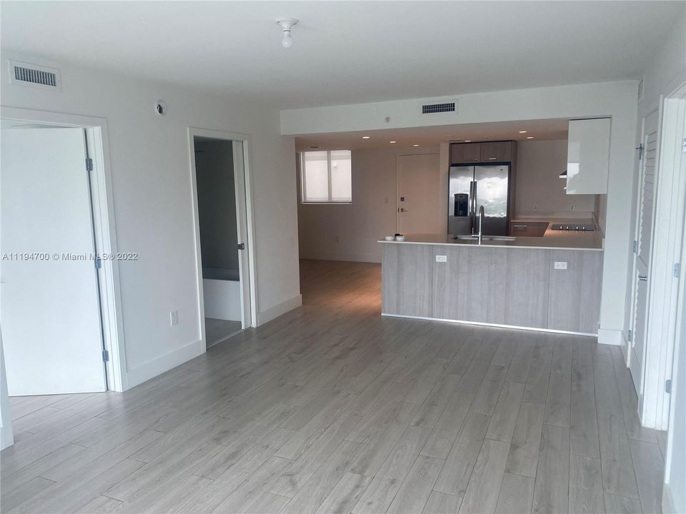 Recently Sold: $719,000 (2 beds, 2 baths, 1222 Square Feet)