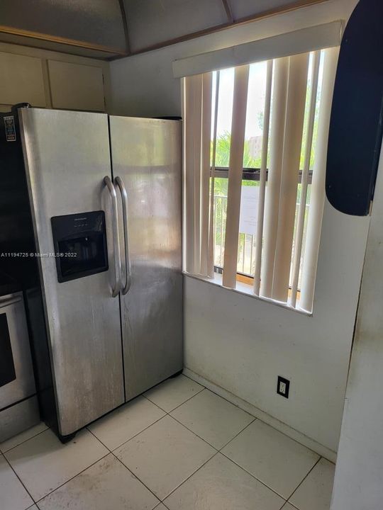 Vendido Recientemente: $62,000 (1 camas, 1 baños, 570 Pies cuadrados)