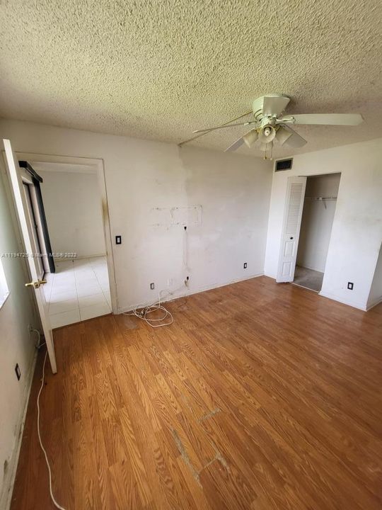 Recently Sold: $62,000 (1 beds, 1 baths, 570 Square Feet)