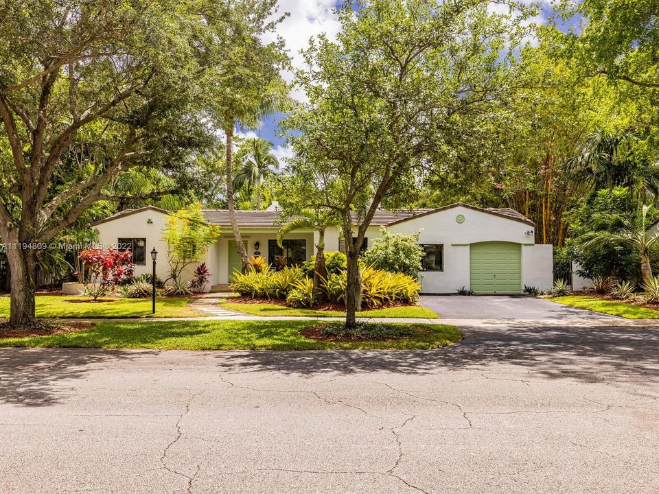 Недавно арендовано: $10,000 (3 спален, 2 ванн, 1998 Квадратных фут)