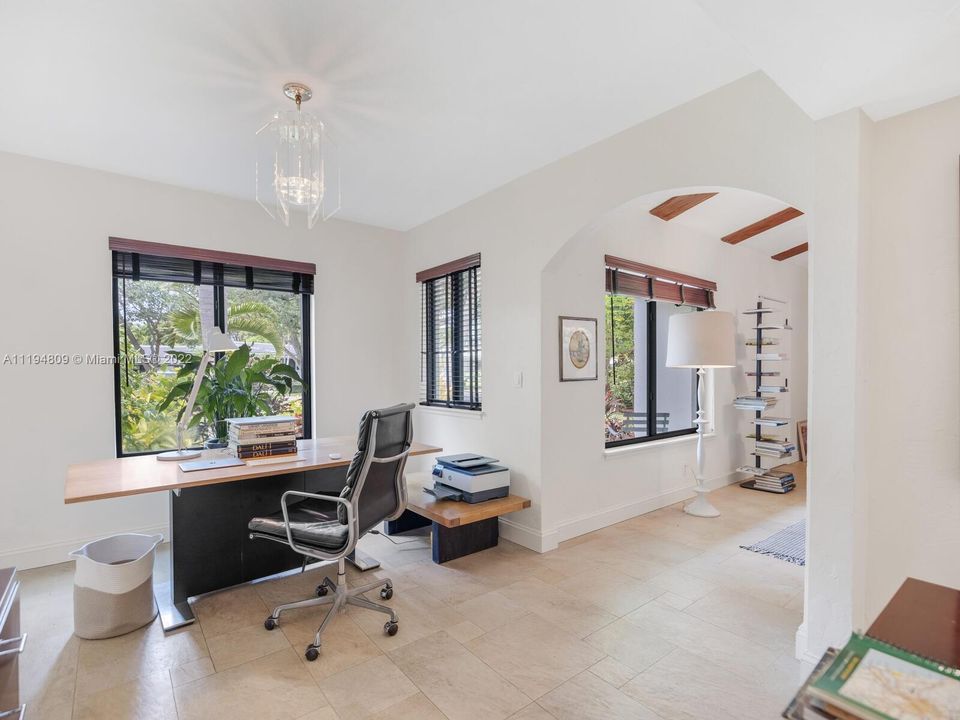 Недавно арендовано: $10,000 (3 спален, 2 ванн, 1998 Квадратных фут)