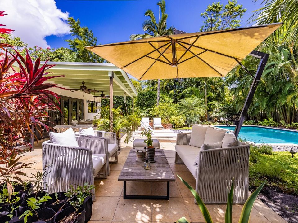 Недавно арендовано: $10,000 (3 спален, 2 ванн, 1998 Квадратных фут)