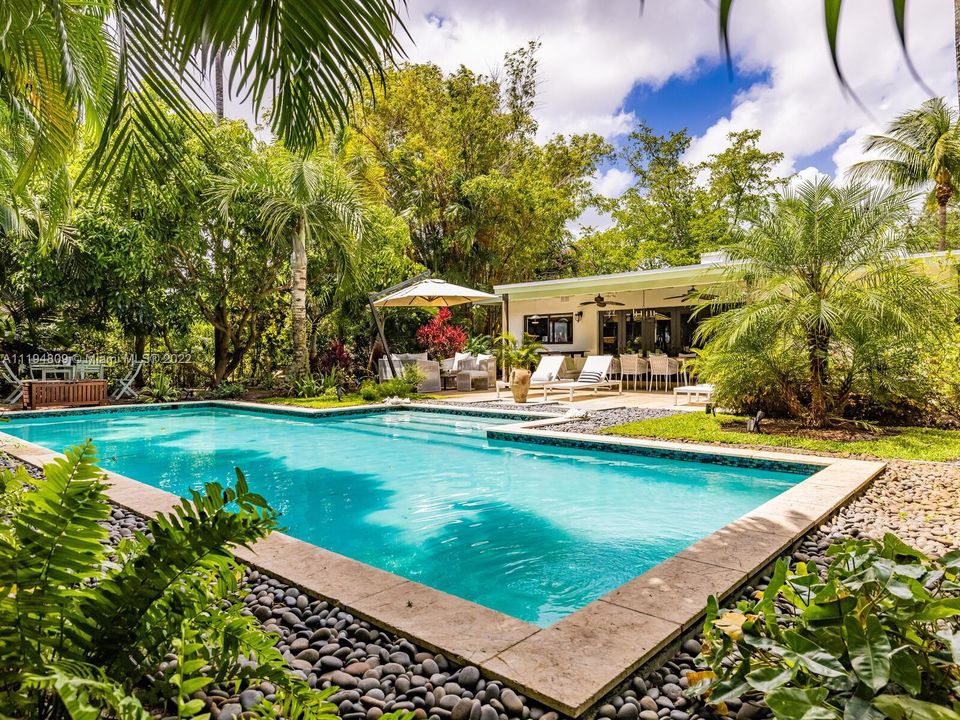 Недавно арендовано: $10,000 (3 спален, 2 ванн, 1998 Квадратных фут)