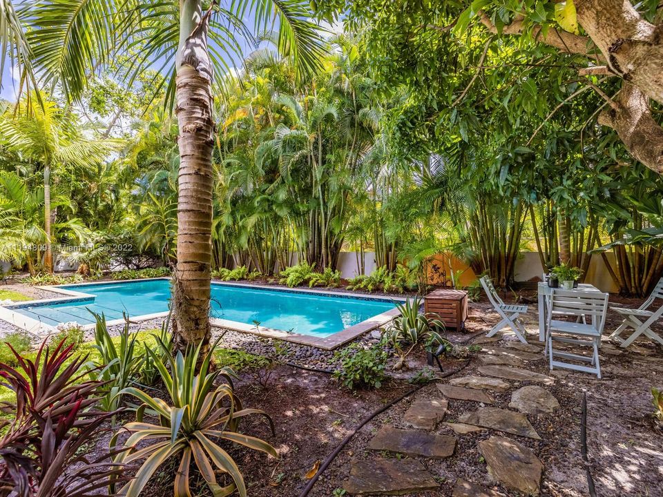 Недавно арендовано: $10,000 (3 спален, 2 ванн, 1998 Квадратных фут)