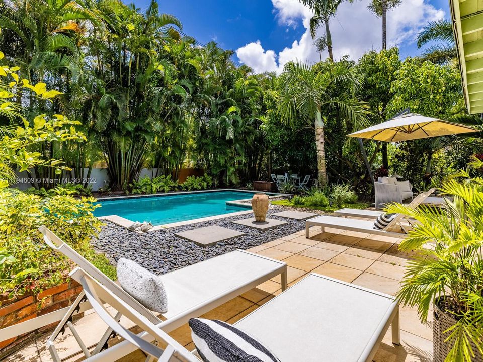 Недавно арендовано: $10,000 (3 спален, 2 ванн, 1998 Квадратных фут)