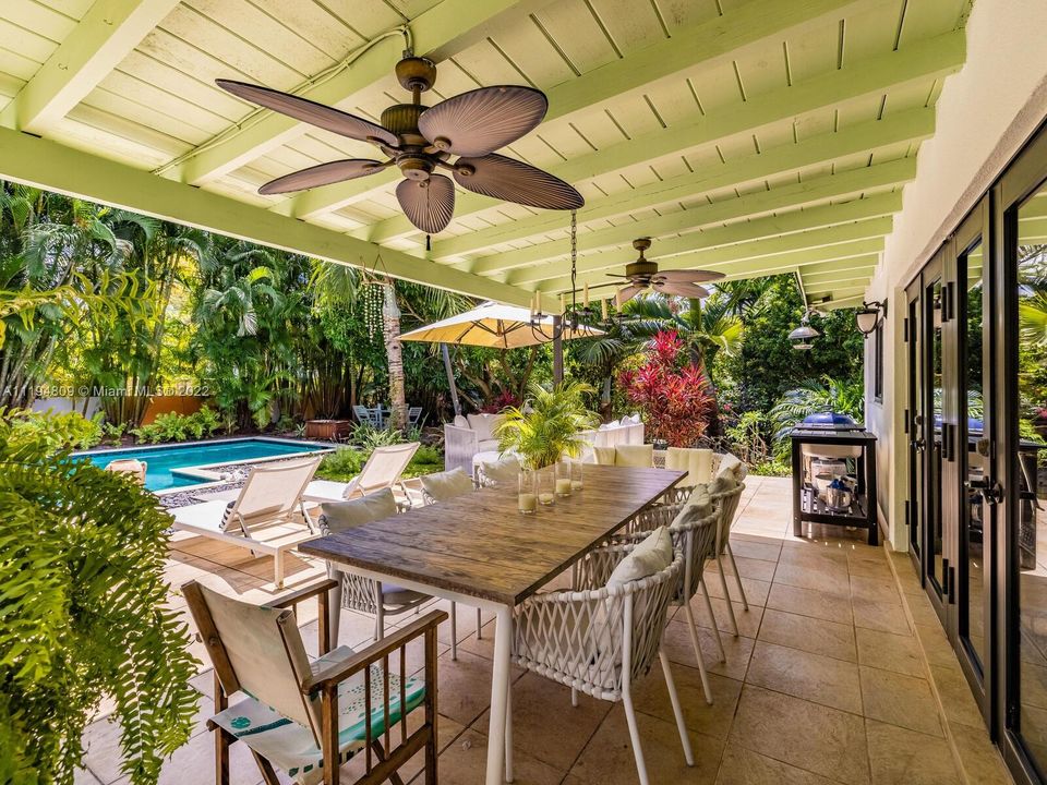 Недавно арендовано: $10,000 (3 спален, 2 ванн, 1998 Квадратных фут)