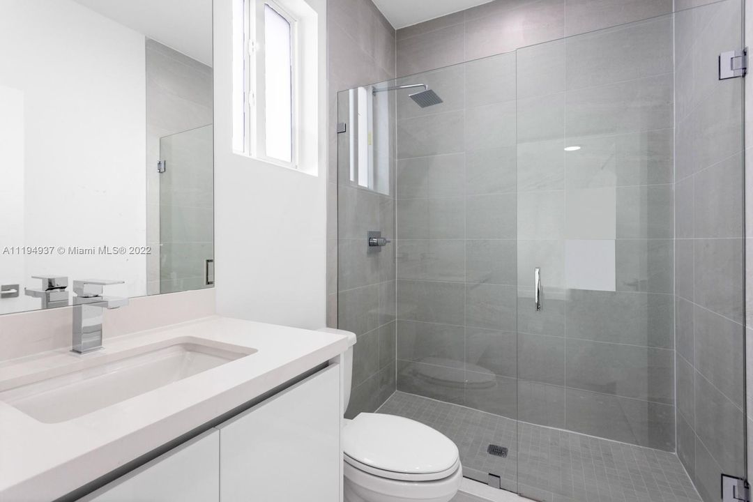 Недавно арендовано: $7,500 (4 спален, 4 ванн, 2253 Квадратных фут)