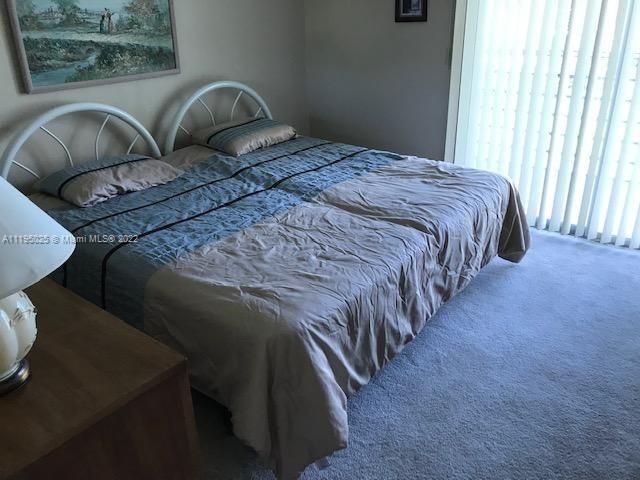 For Sale: $150,000 (1 beds, 1 baths, 601 Square Feet)
