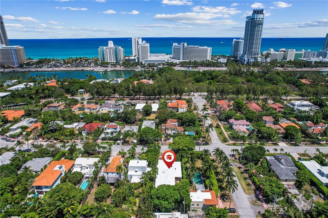 Recently Sold: $1,860,000 (4 beds, 2 baths, 2256 Square Feet)