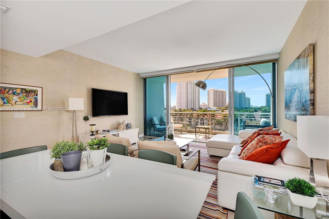 Recently Sold: $625,000 (1 beds, 2 baths, 1214 Square Feet)