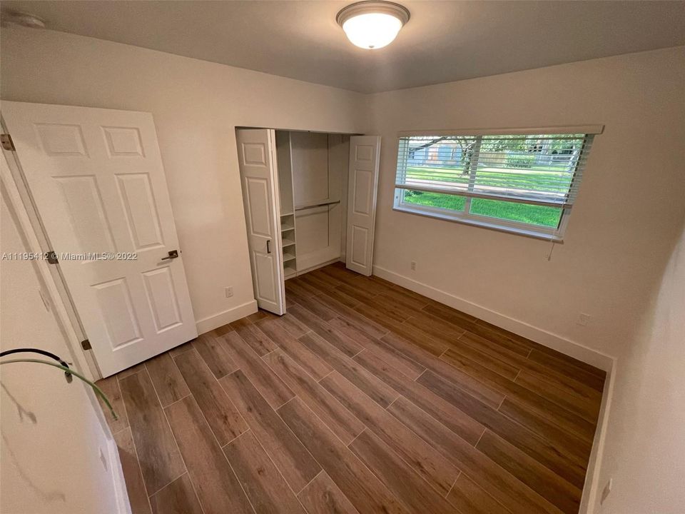 Recientemente alquilado: $5,250 (3 camas, 2 baños, 1524 Pies cuadrados)