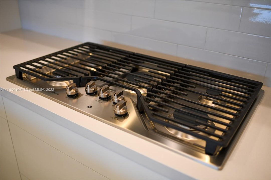 Недавно арендовано: $5,600 (3 спален, 2 ванн, 2287 Квадратных фут)