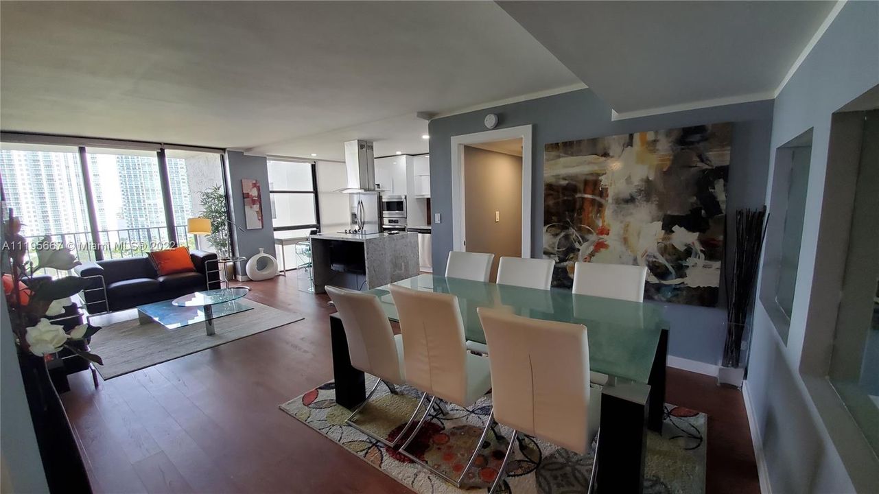 Recently Sold: $389,000 (2 beds, 2 baths, 1257 Square Feet)