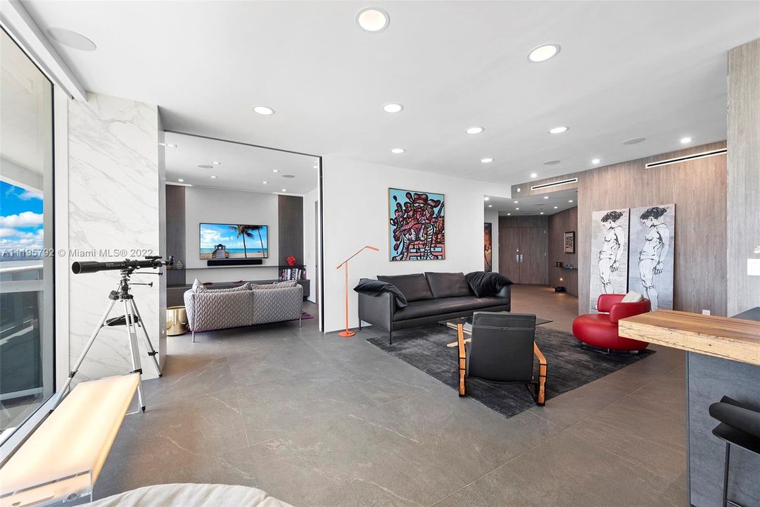 Recently Sold: $3,749,000 (3 beds, 3 baths, 1980 Square Feet)