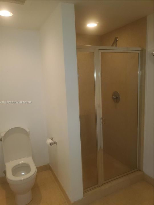 最近租的: $5,800 (2 贝兹, 2 浴室, 1325 平方英尺)