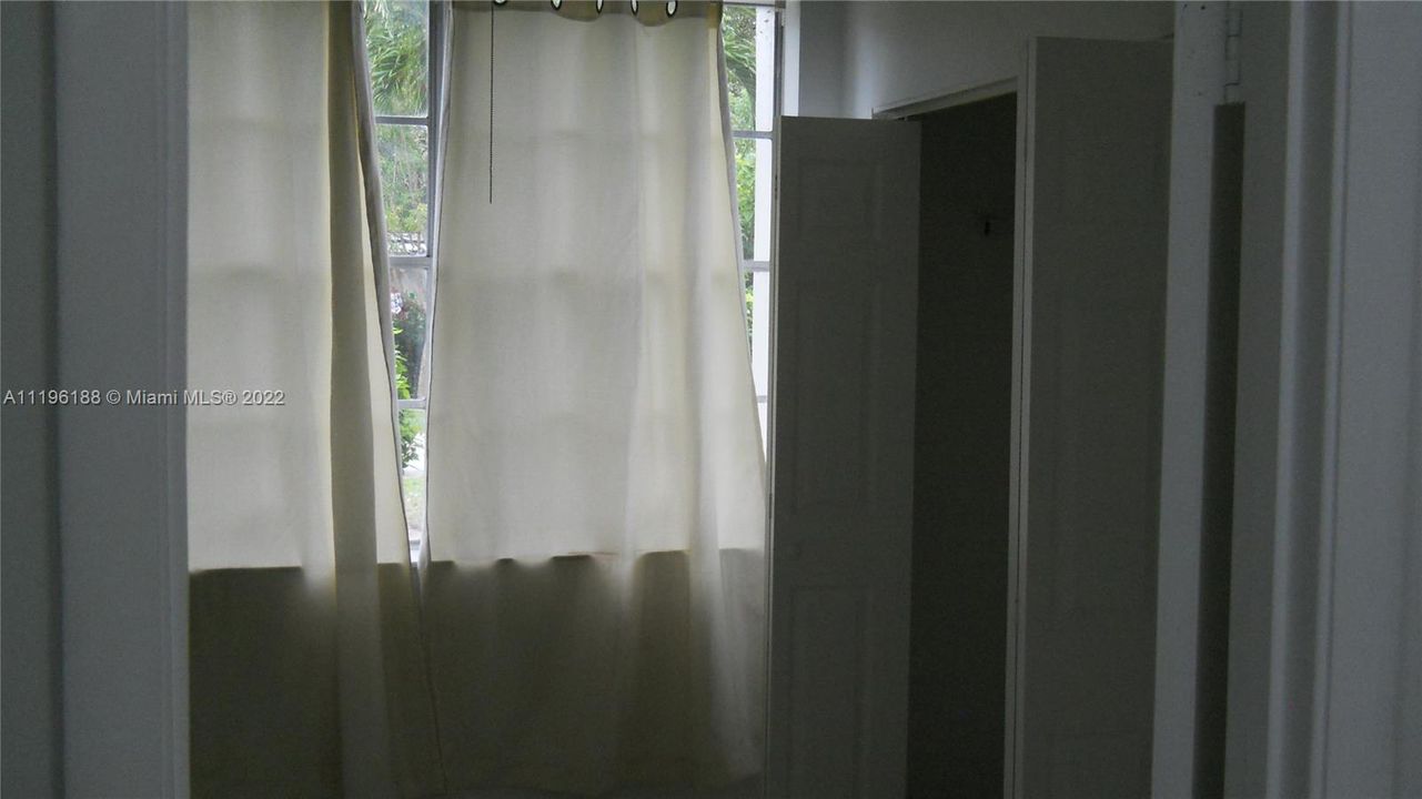 Recientemente alquilado: $2,190 (3 camas, 1 baños, 925 Pies cuadrados)