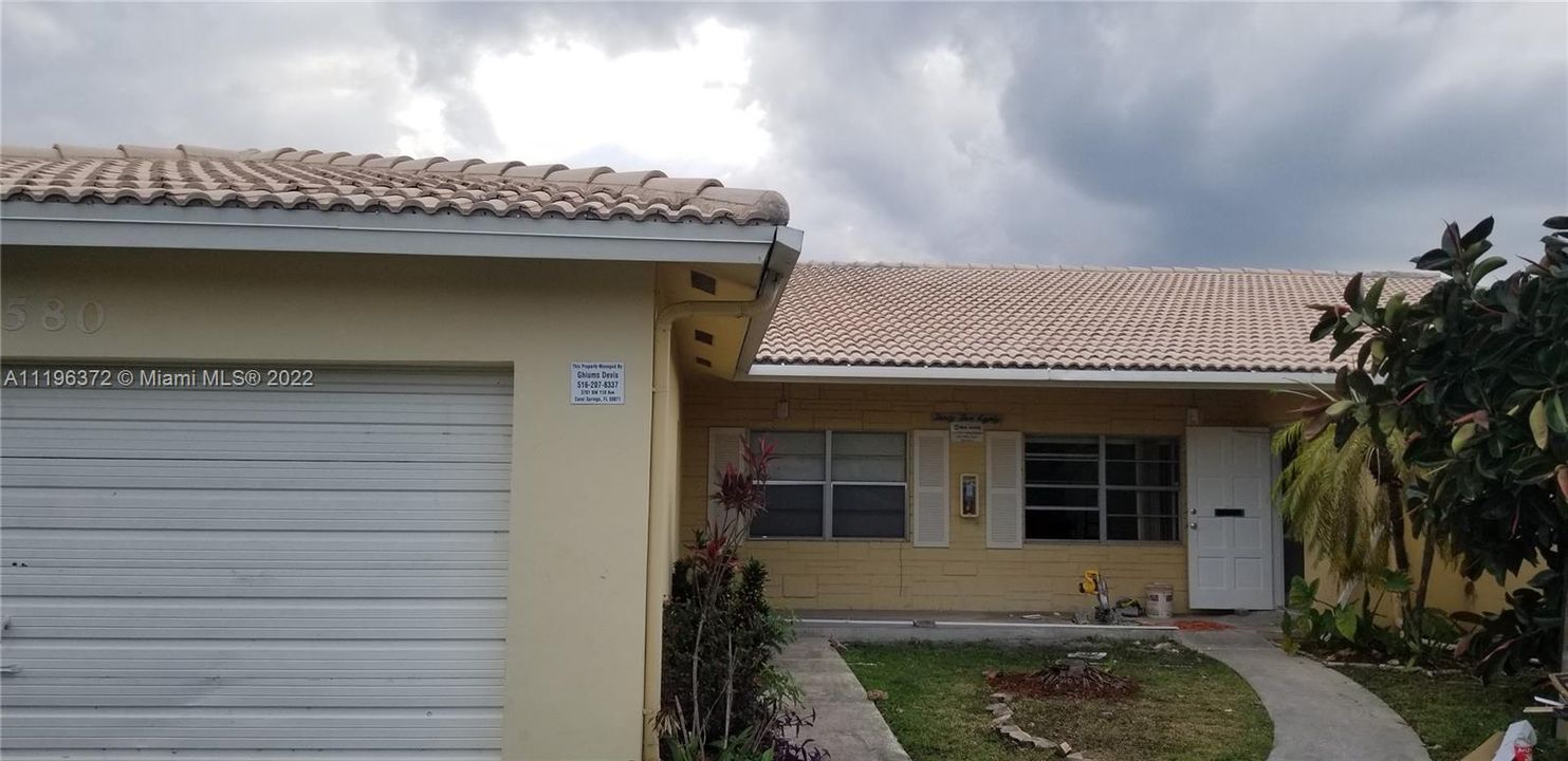 Recently Rented: $2,800 (3 beds, 2 baths, 3489 Square Feet)