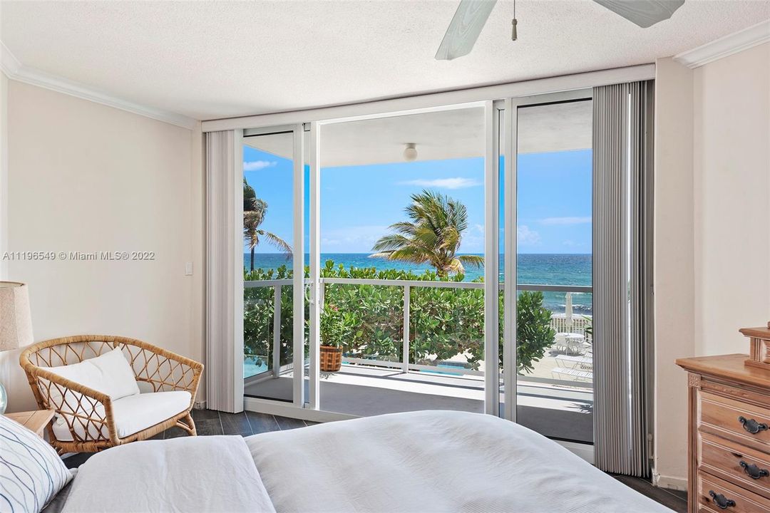 最近售出: $699,000 (2 贝兹, 2 浴室, 1300 平方英尺)