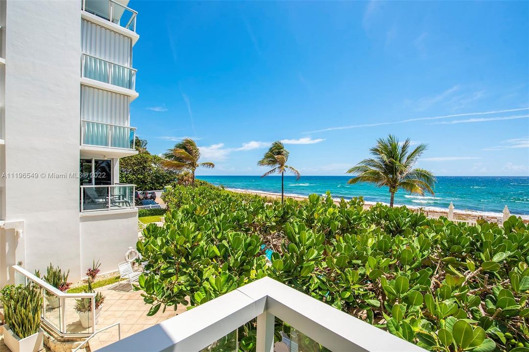 最近售出: $699,000 (2 贝兹, 2 浴室, 1300 平方英尺)