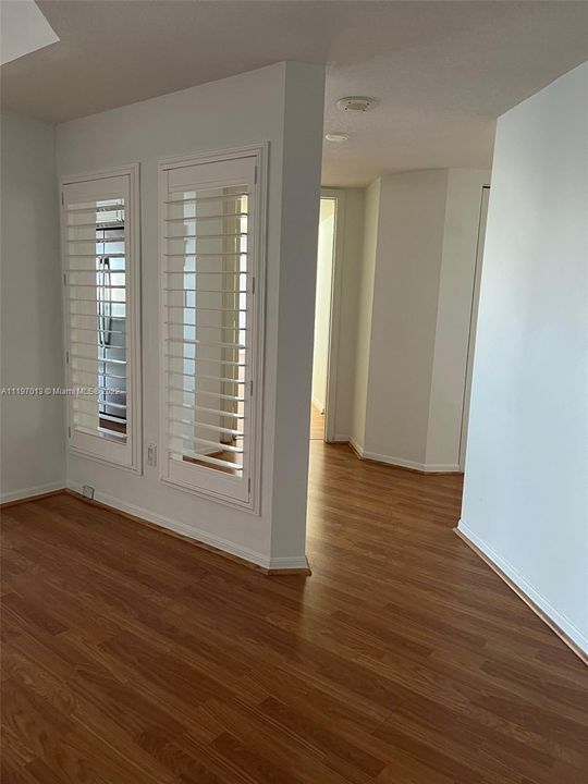 Recently Rented: $4,300 (2 beds, 2 baths, 1490 Square Feet)